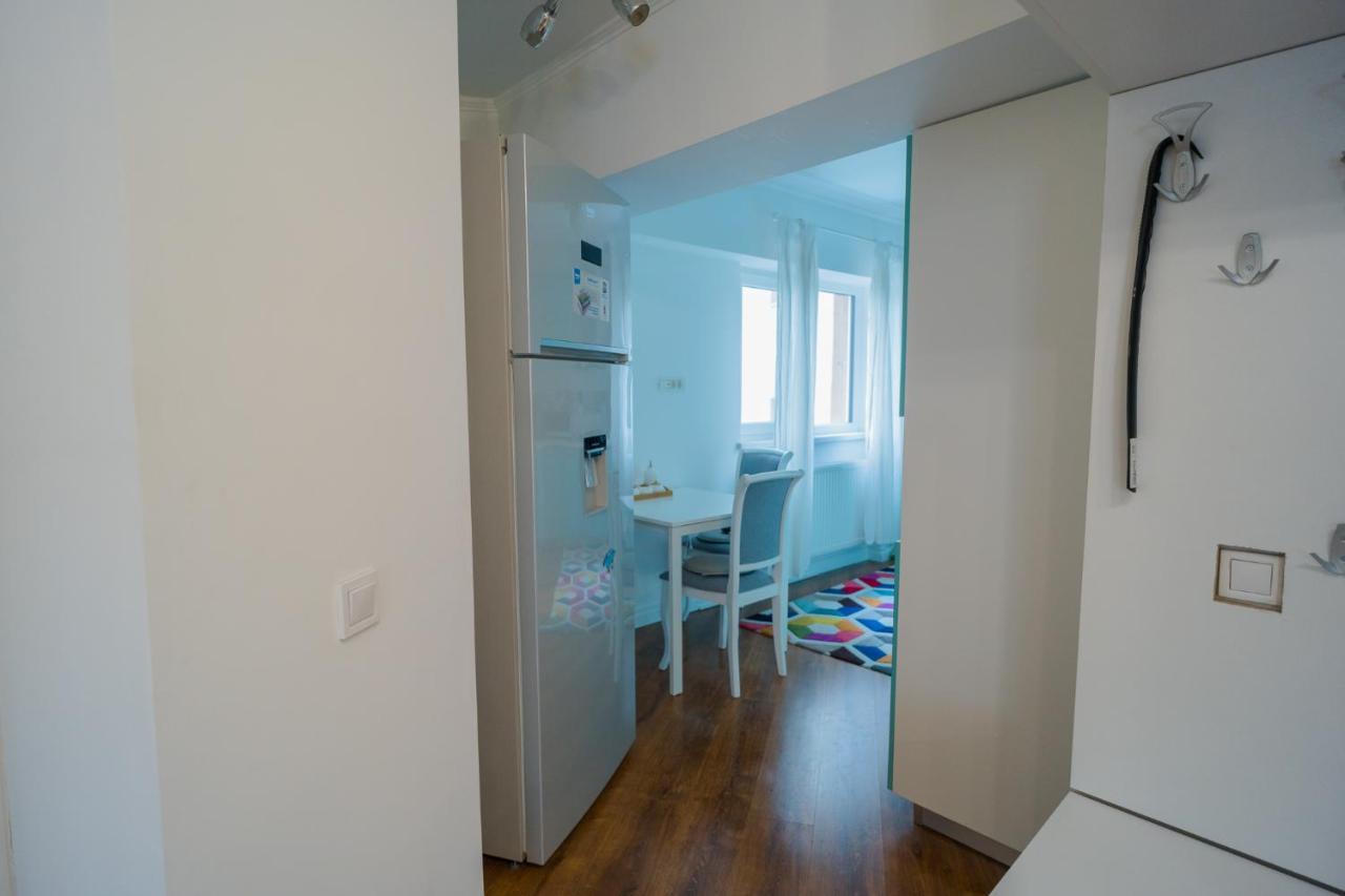 Cozy & Spacious 2Br Apartment With Netflix Бухарест Экстерьер фото