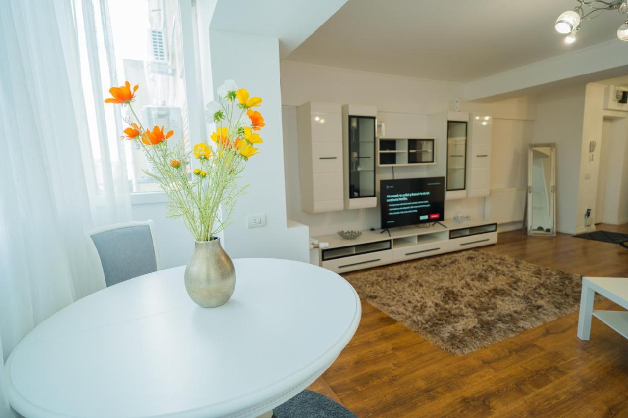 Cozy & Spacious 2Br Apartment With Netflix Бухарест Экстерьер фото