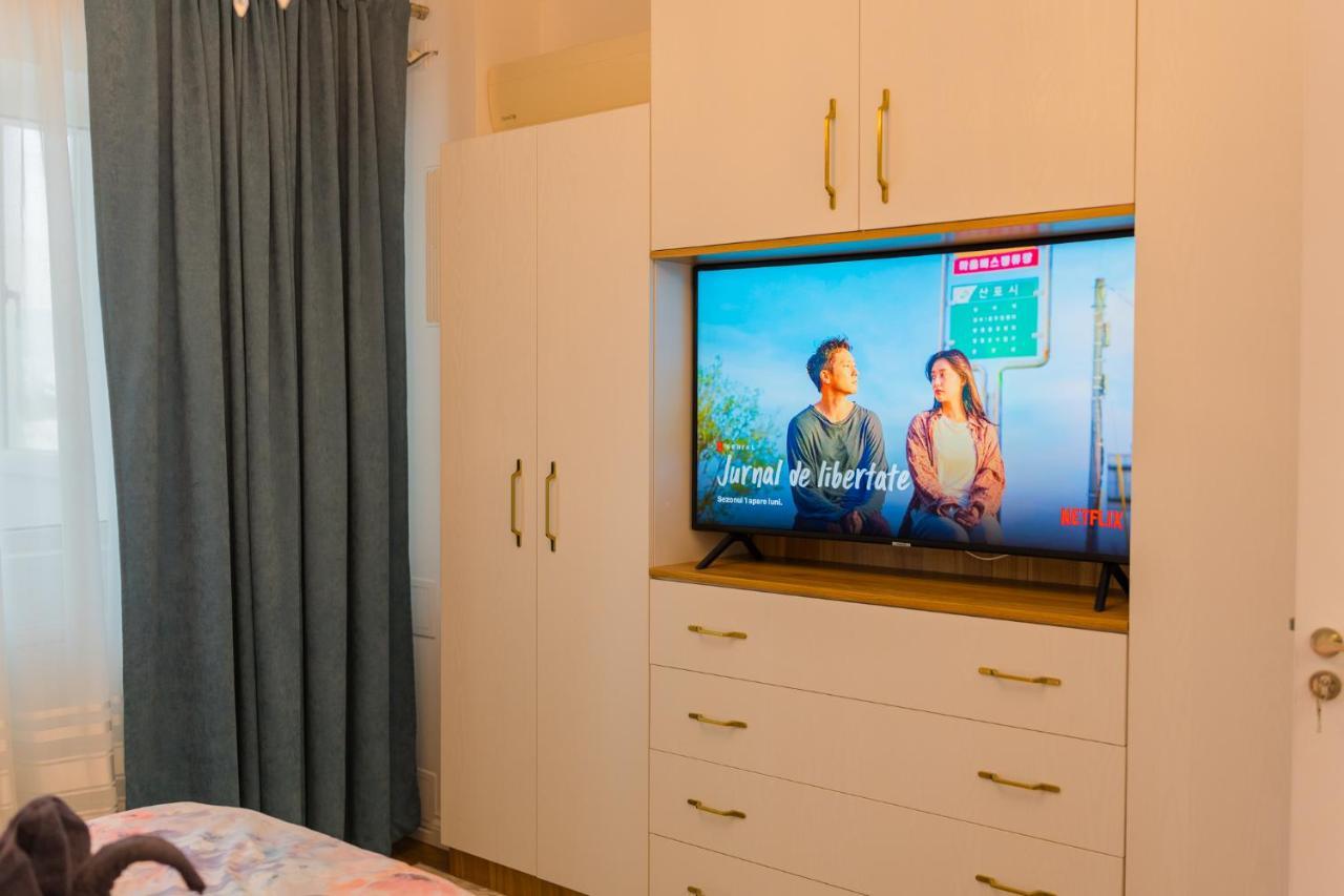 Cozy & Spacious 2Br Apartment With Netflix Бухарест Экстерьер фото