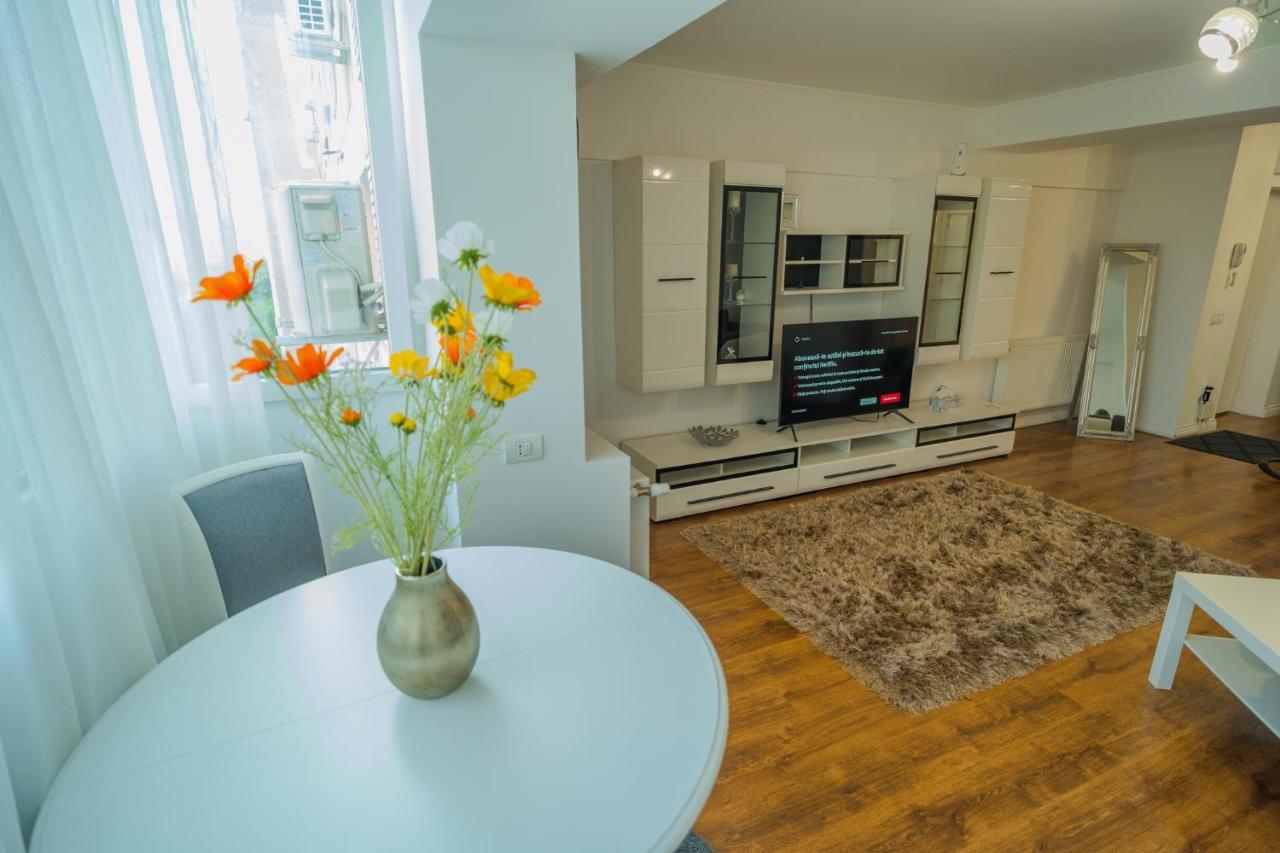 Cozy & Spacious 2Br Apartment With Netflix Бухарест Экстерьер фото