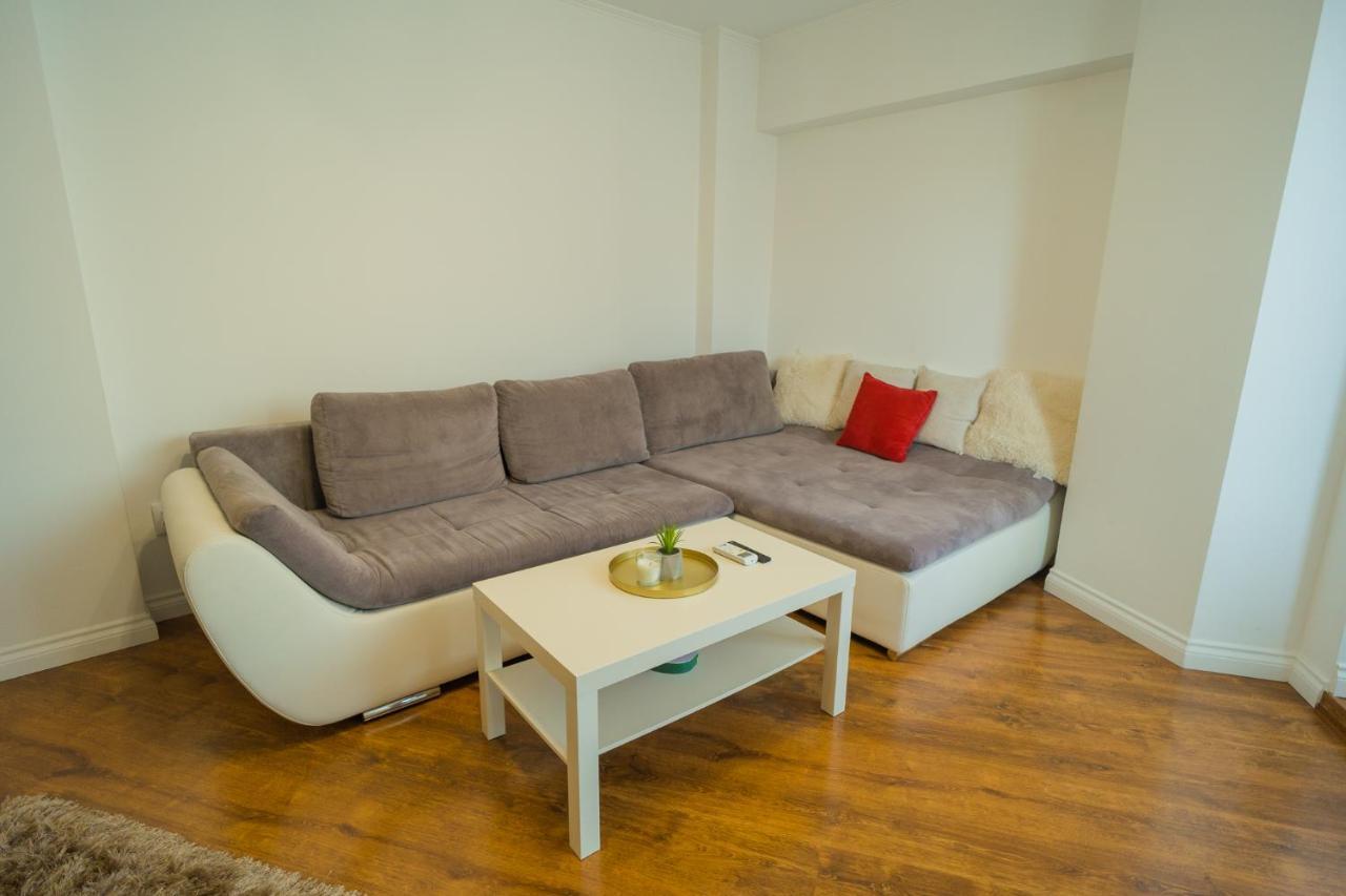 Cozy & Spacious 2Br Apartment With Netflix Бухарест Экстерьер фото