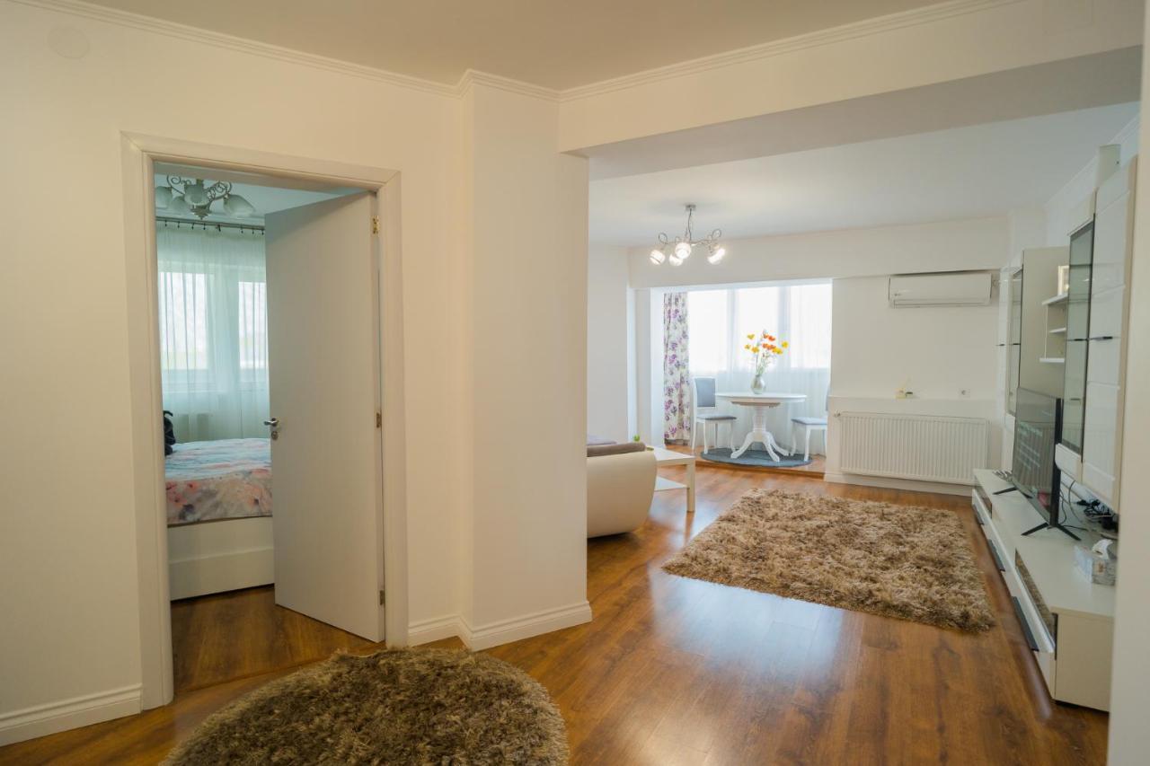Cozy & Spacious 2Br Apartment With Netflix Бухарест Экстерьер фото