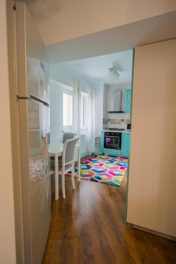 Cozy & Spacious 2Br Apartment With Netflix Бухарест Экстерьер фото