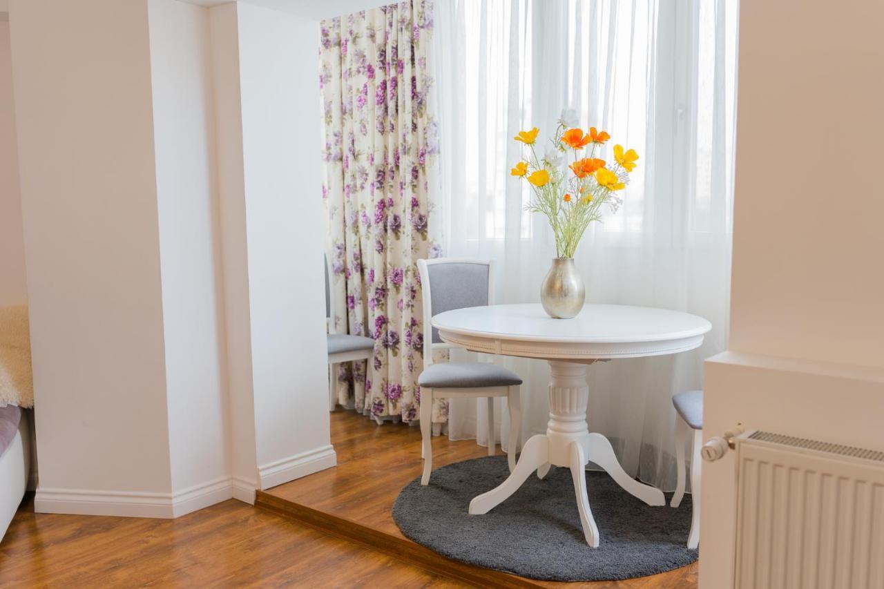Cozy & Spacious 2Br Apartment With Netflix Бухарест Экстерьер фото